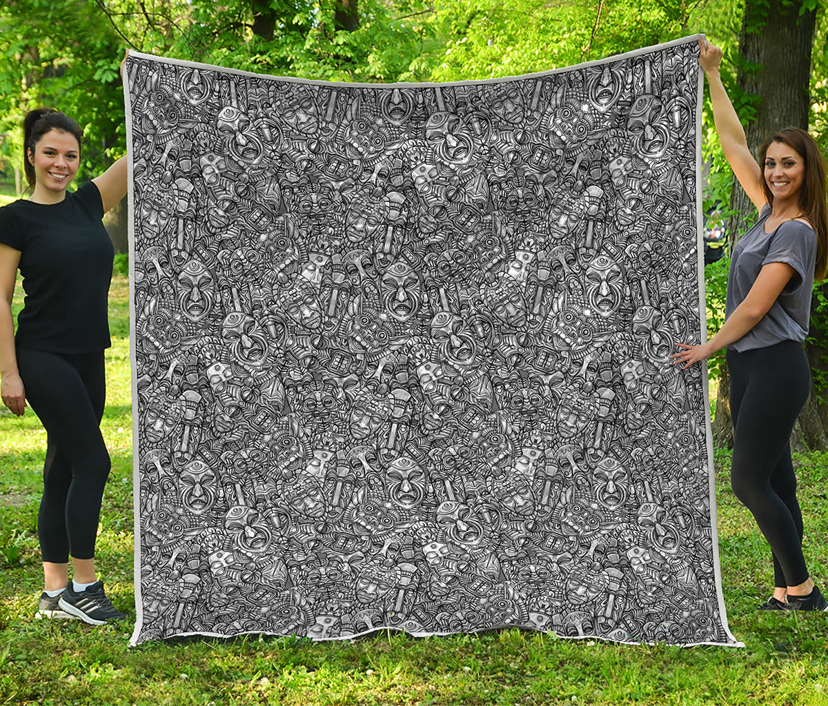 Grey And White Totem Pattern Print Quilt