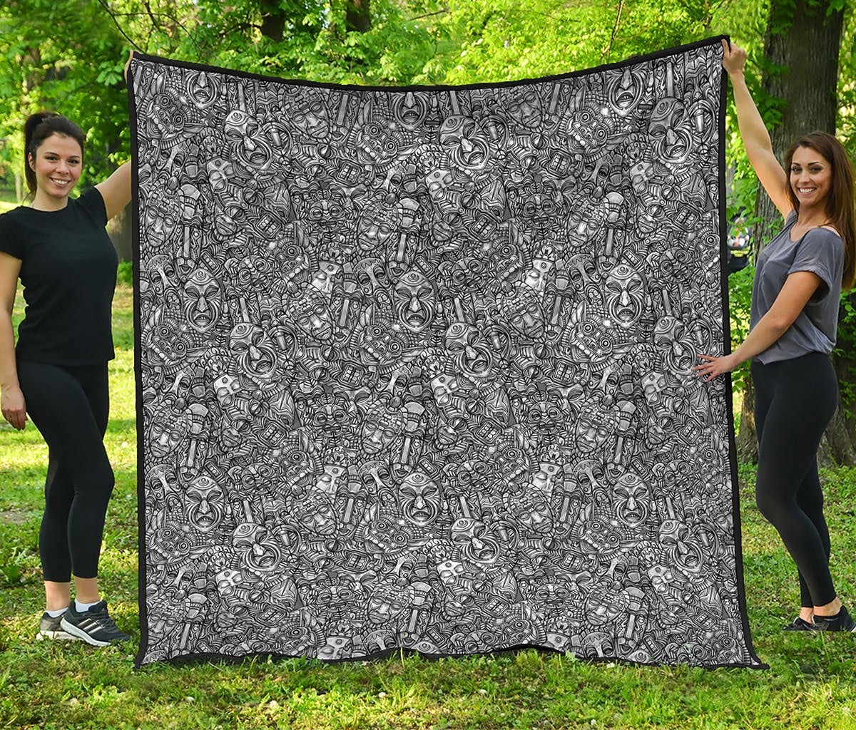 Grey And White Totem Pattern Print Quilt