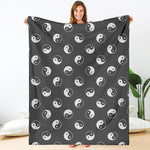 Grey And White Yin Yang Pattern Print Blanket