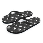 Grey And White Yin Yang Pattern Print Flip Flops