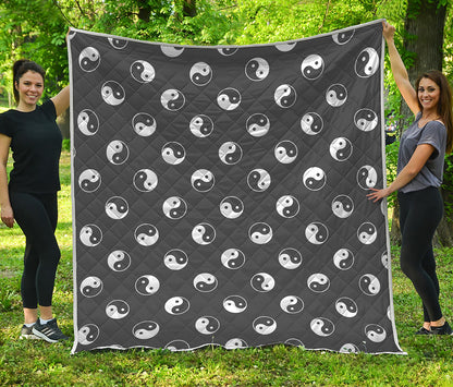 Grey And White Yin Yang Pattern Print Quilt