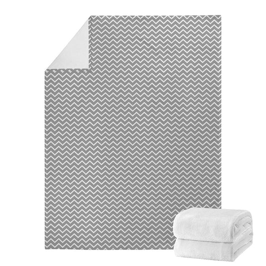 Grey And White Zigzag Pattern Print Blanket