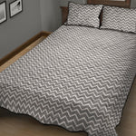 Grey And White Zigzag Pattern Print Quilt Bed Set
