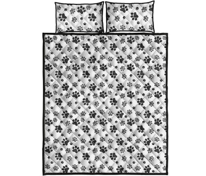 Grey Animal Paw Pattern Print Quilt Bed Set