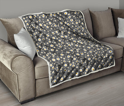 Grey Daisy Floral Pattern Print Quilt