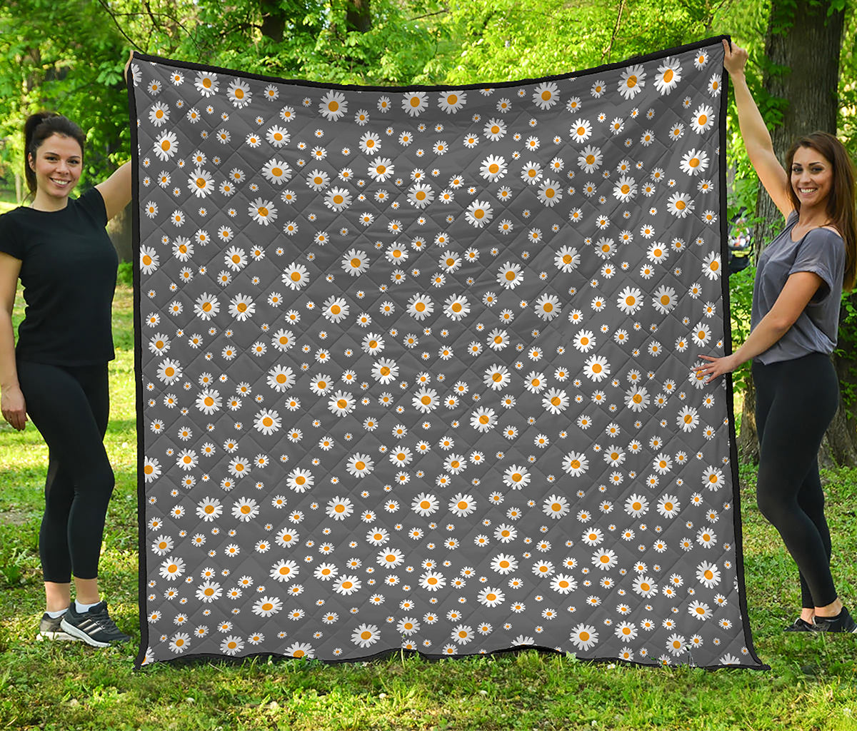 Grey Daisy Floral Pattern Print Quilt