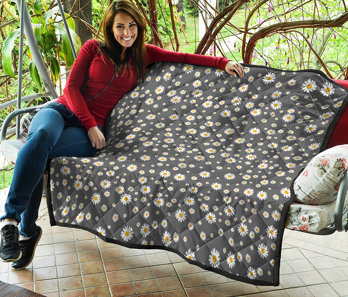 Grey Daisy Floral Pattern Print Quilt
