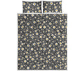 Grey Daisy Floral Pattern Print Quilt Bed Set
