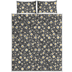 Grey Daisy Floral Pattern Print Quilt Bed Set