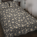 Grey Daisy Floral Pattern Print Quilt Bed Set