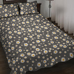 Grey Daisy Floral Pattern Print Quilt Bed Set