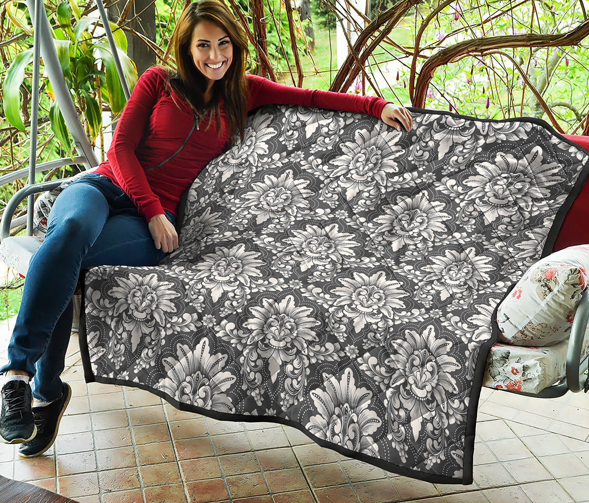 Grey Damask Pattern Print Quilt