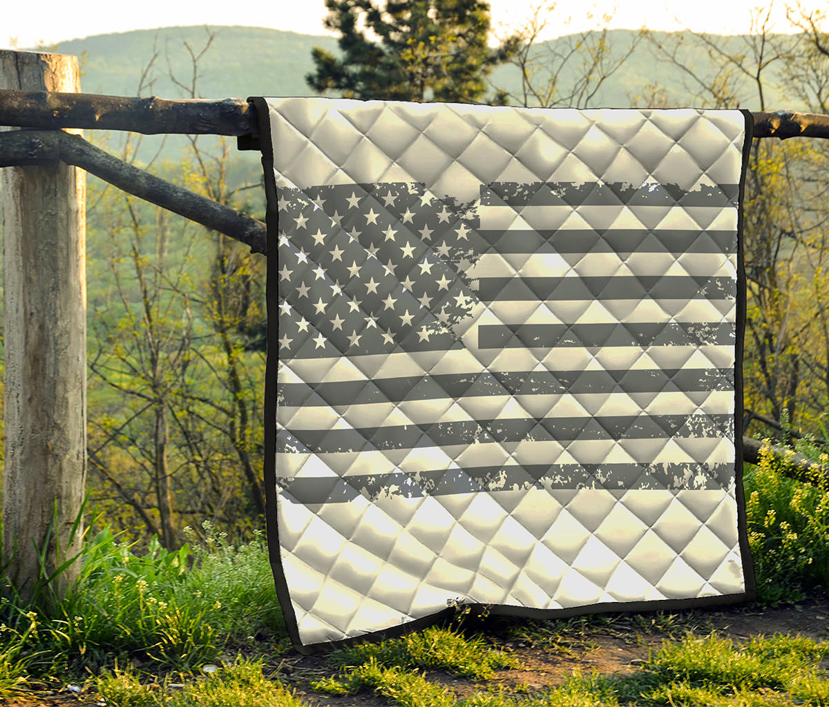Grey Grunge American Flag Print Quilt