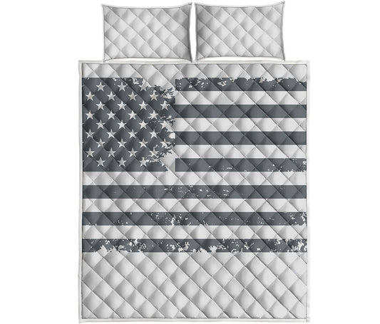 Grey Grunge American Flag Print Quilt Bed Set
