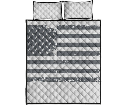 Grey Grunge American Flag Print Quilt Bed Set