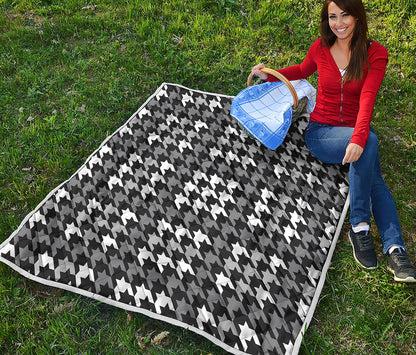 Grey Houndstooth Pattern Print Quilt