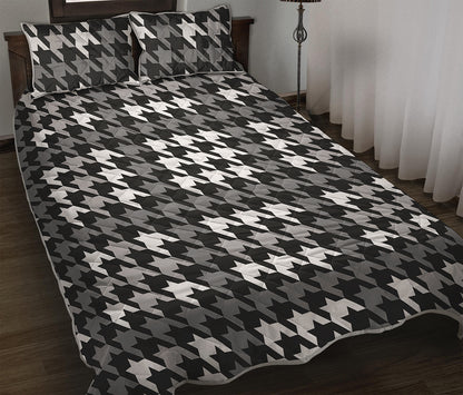 Grey Houndstooth Pattern Print Quilt Bed Set