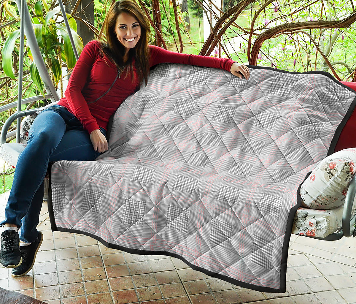 Grey Prince of Wales Check Print Quilt