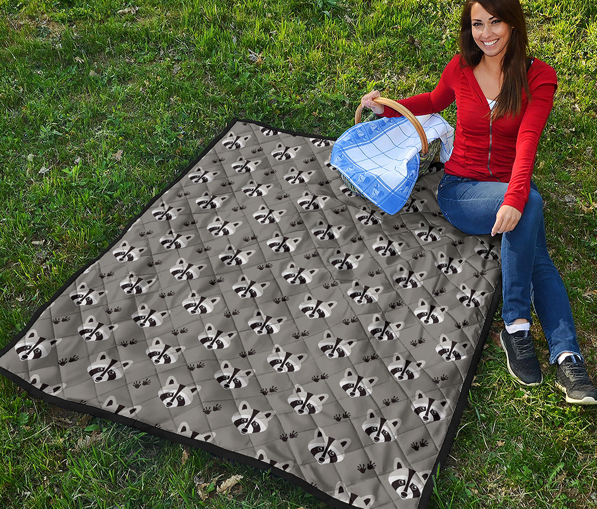 Grey Raccoon Pattern Print Quilt