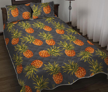 Grey Watercolor Pineapple Pattern Print Quilt Bed Set