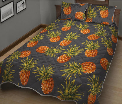Grey Watercolor Pineapple Pattern Print Quilt Bed Set