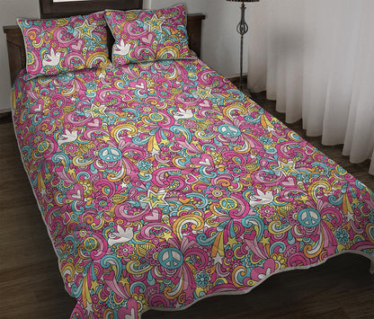 Groovy Girly Peace Pattern Print Quilt Bed Set