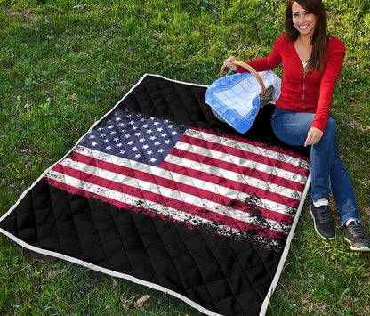 Grunge American Flag Print Quilt