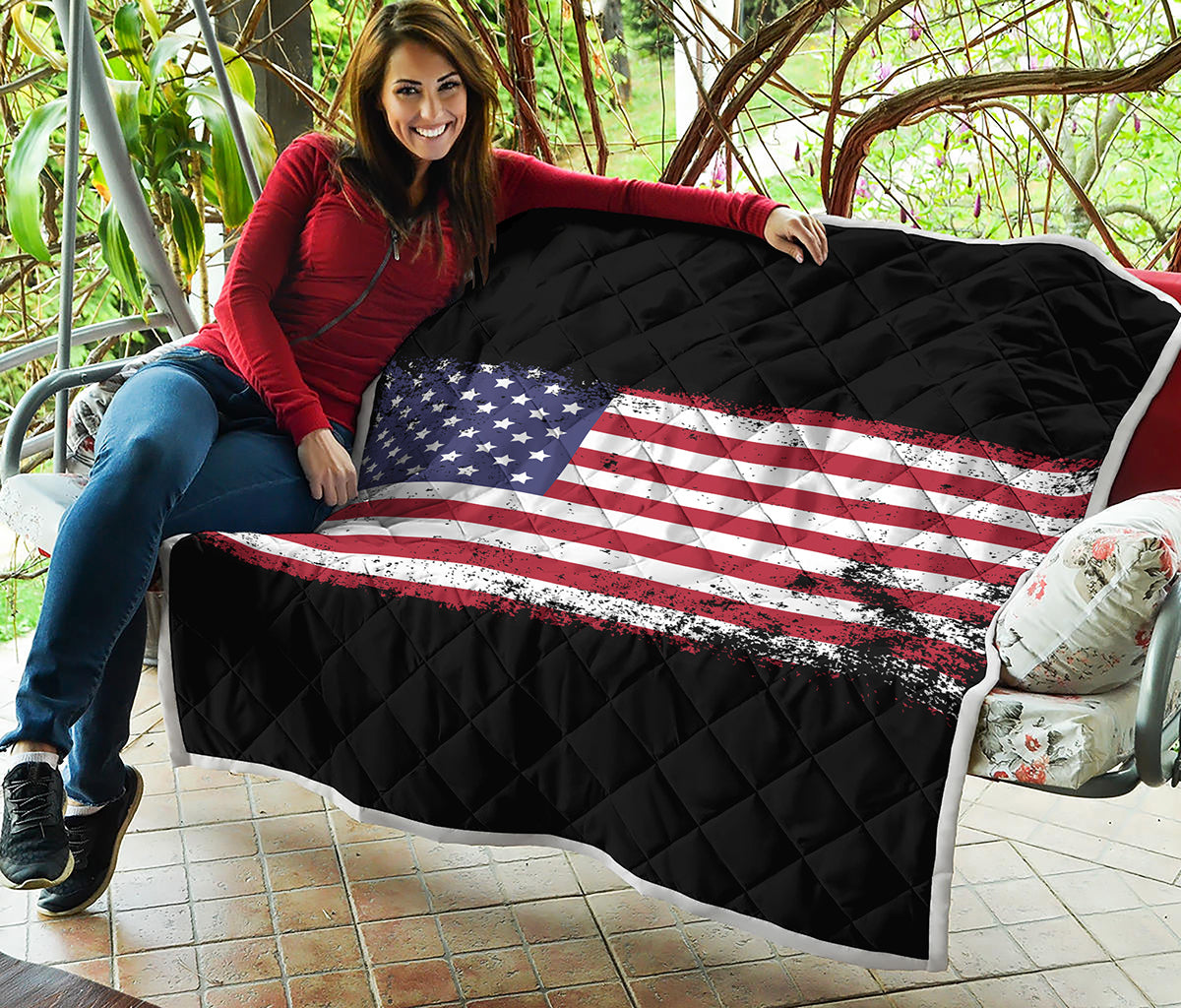Grunge American Flag Print Quilt