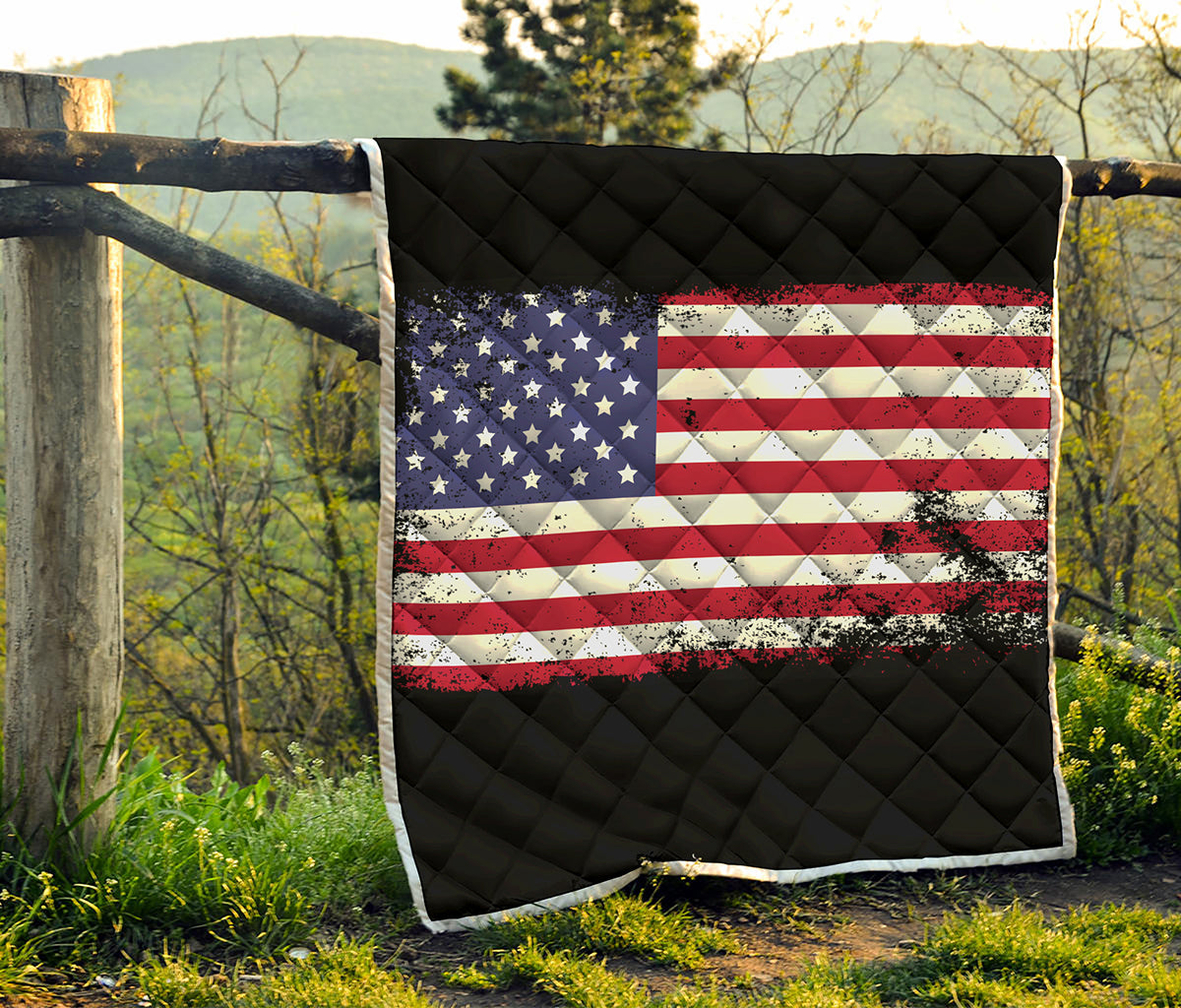 Grunge American Flag Print Quilt