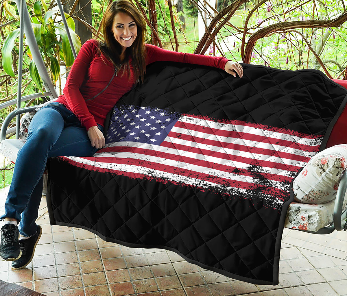 Grunge American Flag Print Quilt