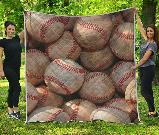 Grunge Baseballs Print Quilt