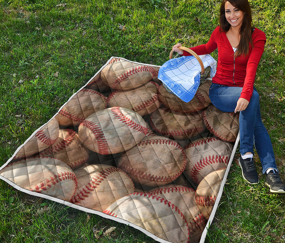 Grunge Baseballs Print Quilt