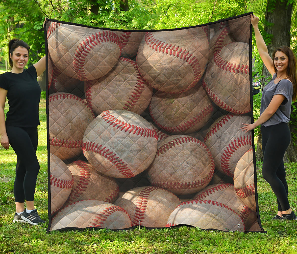 Grunge Baseballs Print Quilt