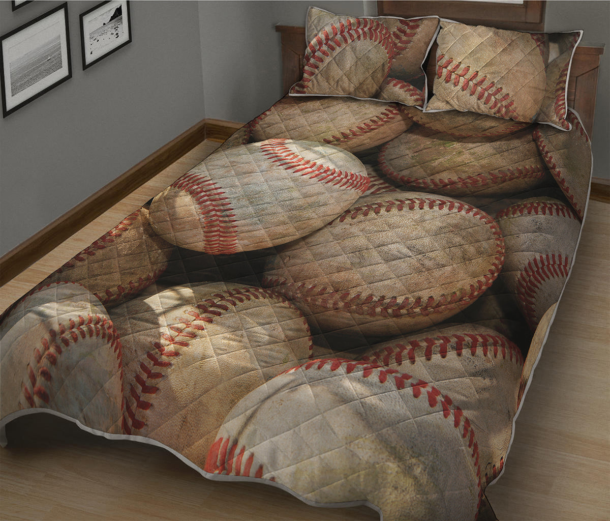 Grunge Baseballs Print Quilt Bed Set