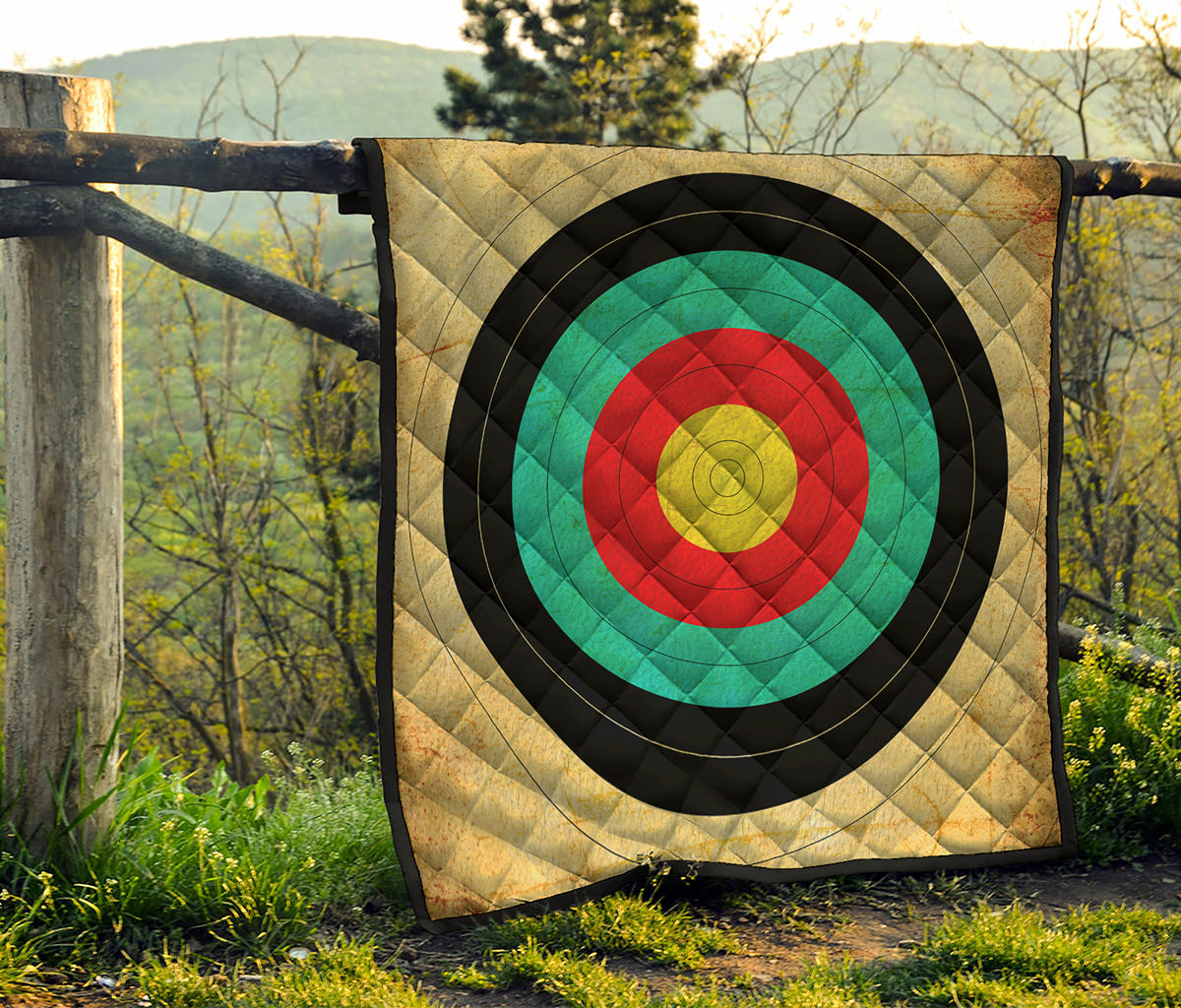 Grunge Bullseye Target Print Quilt