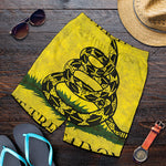 Grunge Gadsden Flag Print Men's Shorts