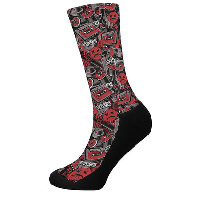 Grunge Graffiti Pattern Print Crew Socks