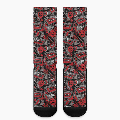 Grunge Graffiti Pattern Print Crew Socks