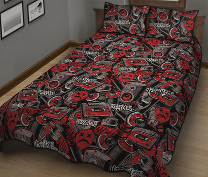 Grunge Graffiti Pattern Print Quilt Bed Set