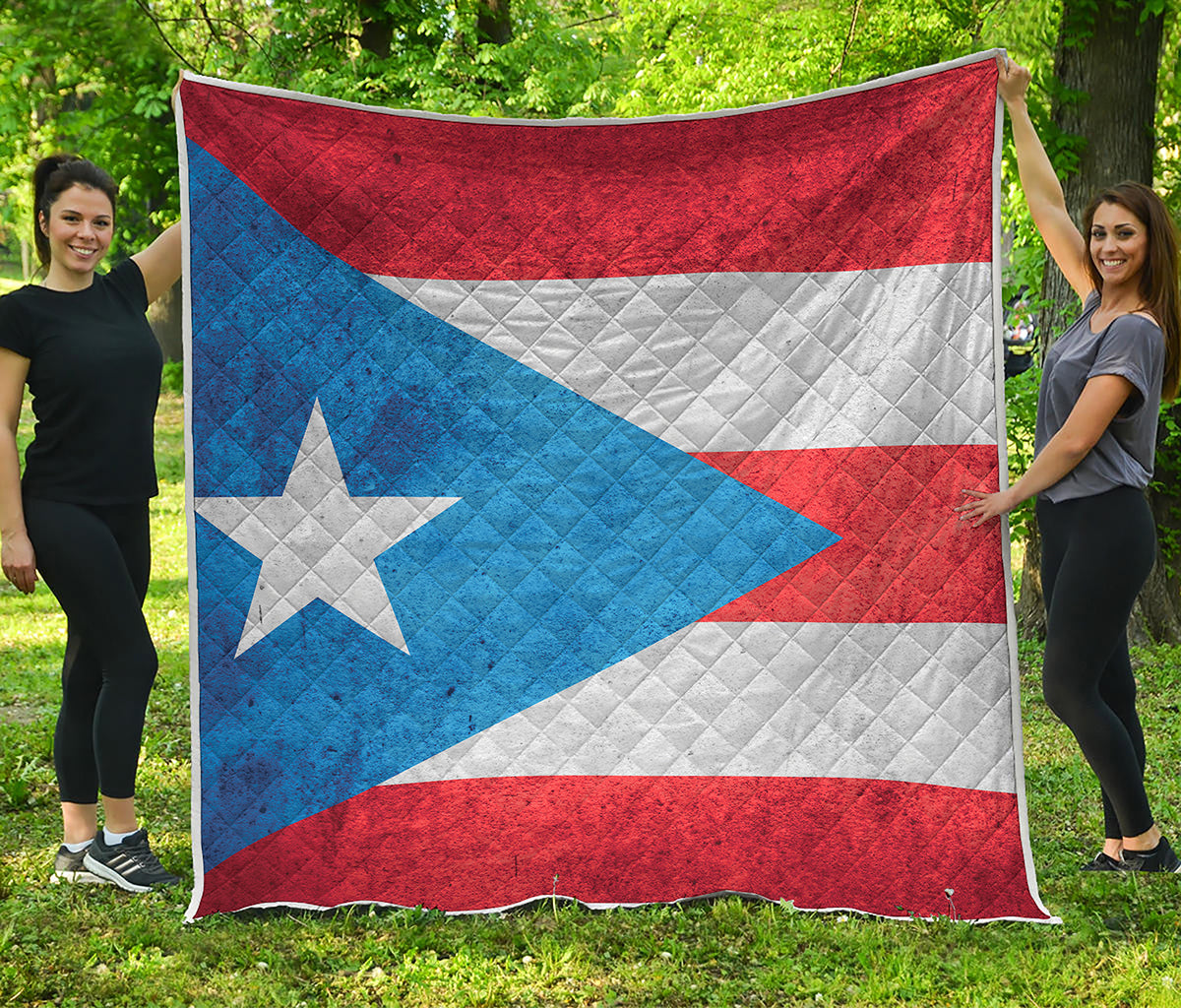 Grunge Puerto Rican Flag Print Quilt
