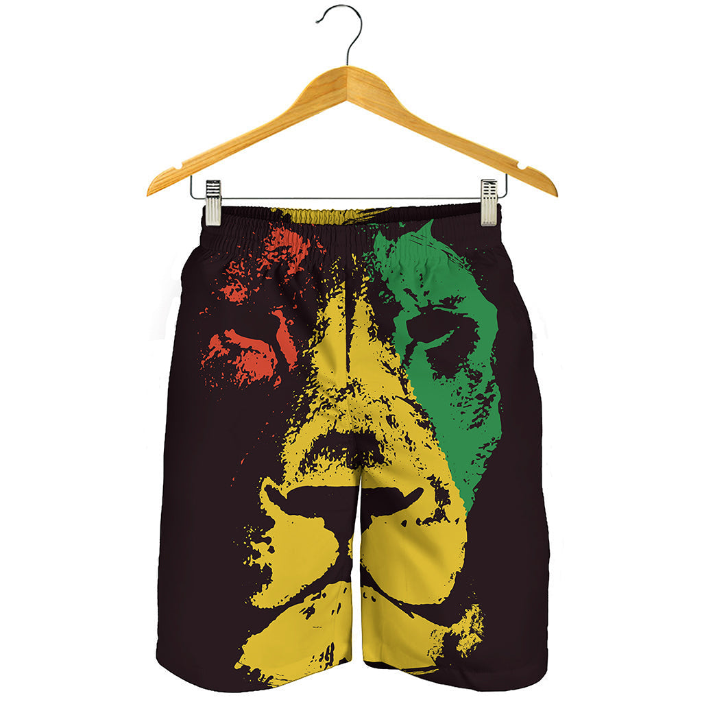 Grunge Rasta Lion Print Men's Shorts