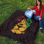 Grunge Rasta Lion Print Quilt