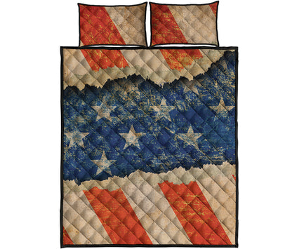 Grunge Ripped Paper American Flag Print Quilt Bed Set