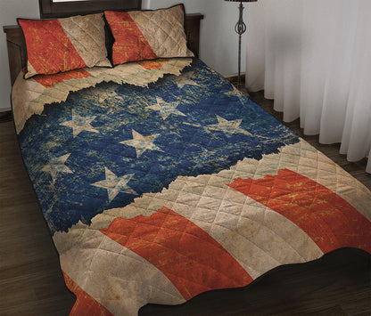Grunge Ripped Paper American Flag Print Quilt Bed Set