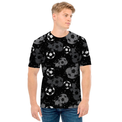 Grunge Soccer Ball Pattern Print Men's T-Shirt