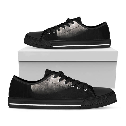 Half Moon Print Black Low Top Shoes 