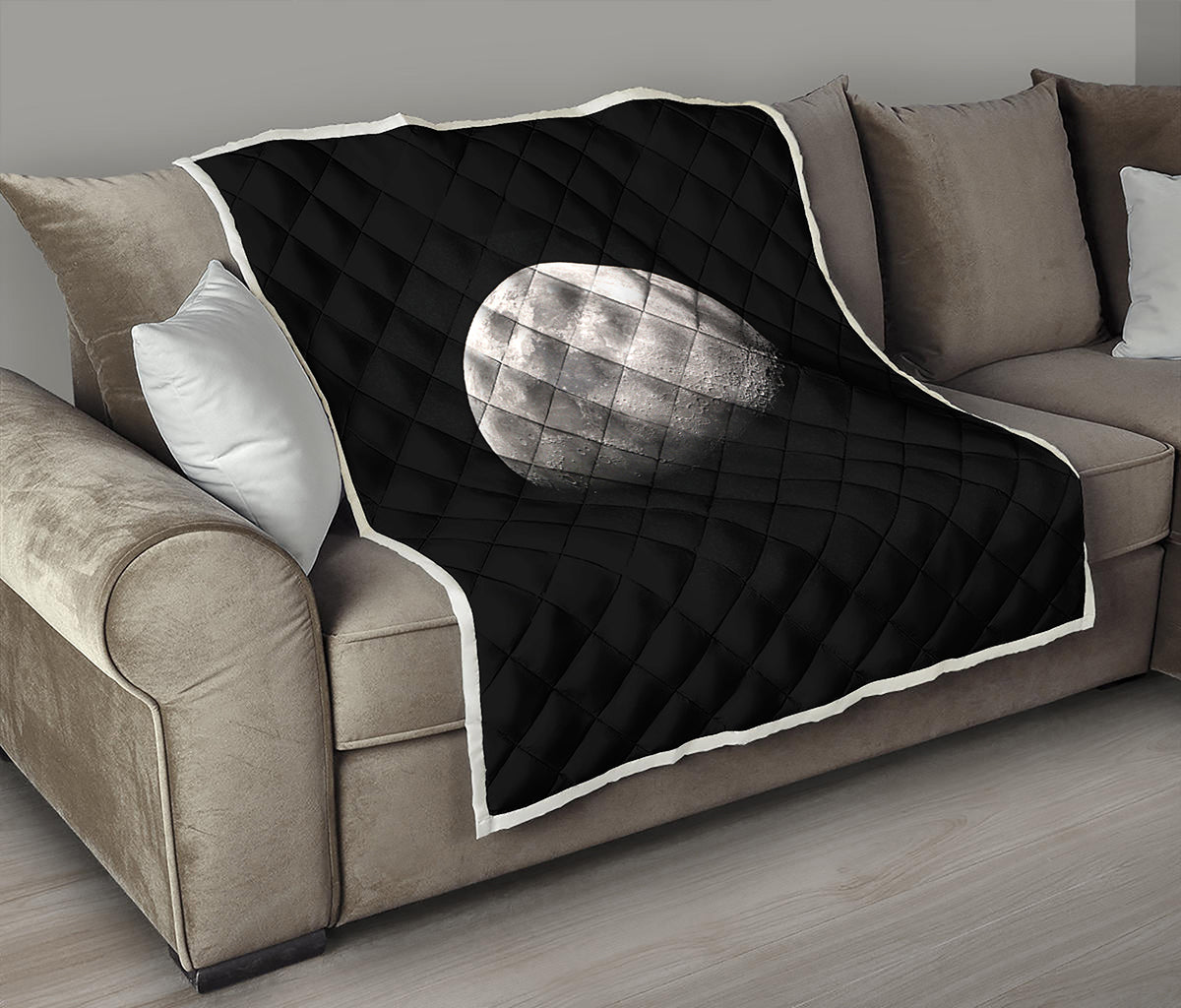 Half Moon Print Quilt