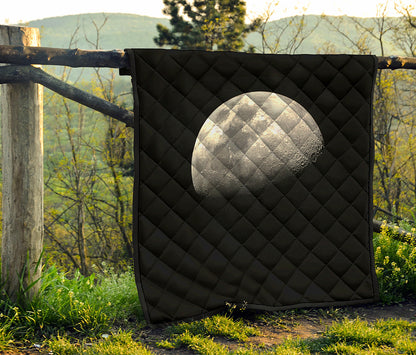 Half Moon Print Quilt