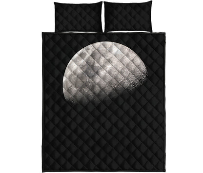 Half Moon Print Quilt Bed Set