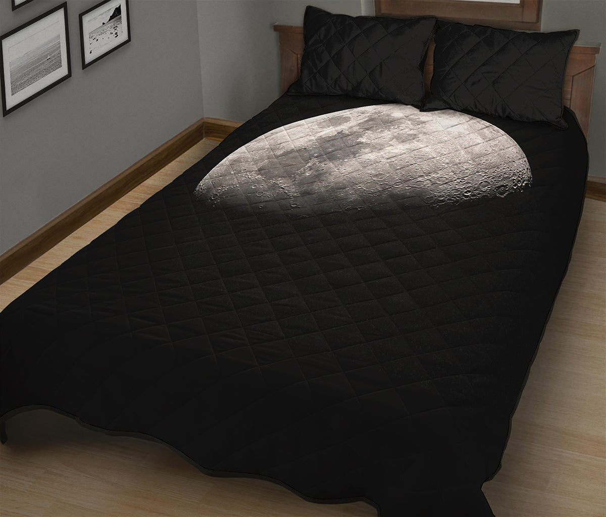 Half Moon Print Quilt Bed Set